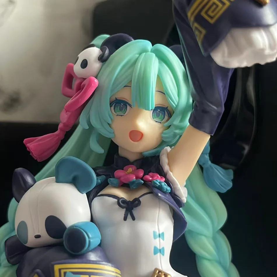 Hatsune Miku Desktop Cute Action Figure 18cm Neko T-Shirt Ver. Anime Figurine