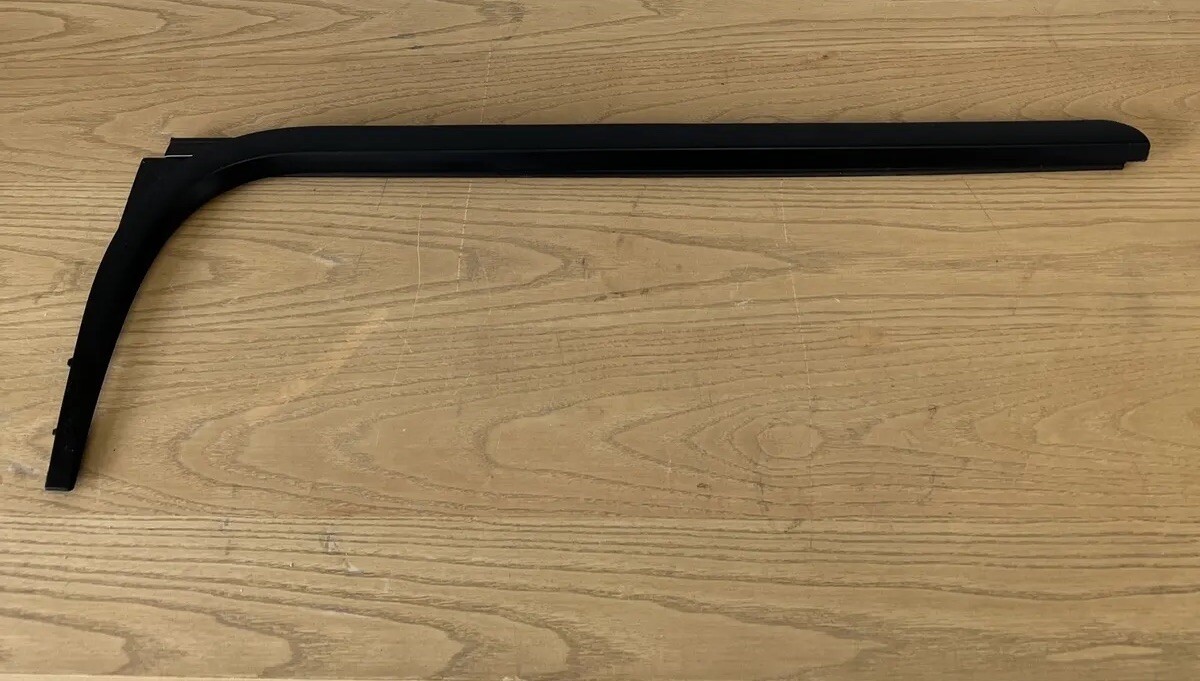 GM 22774086 Door Window Outer Sealing - Rear Driver Side