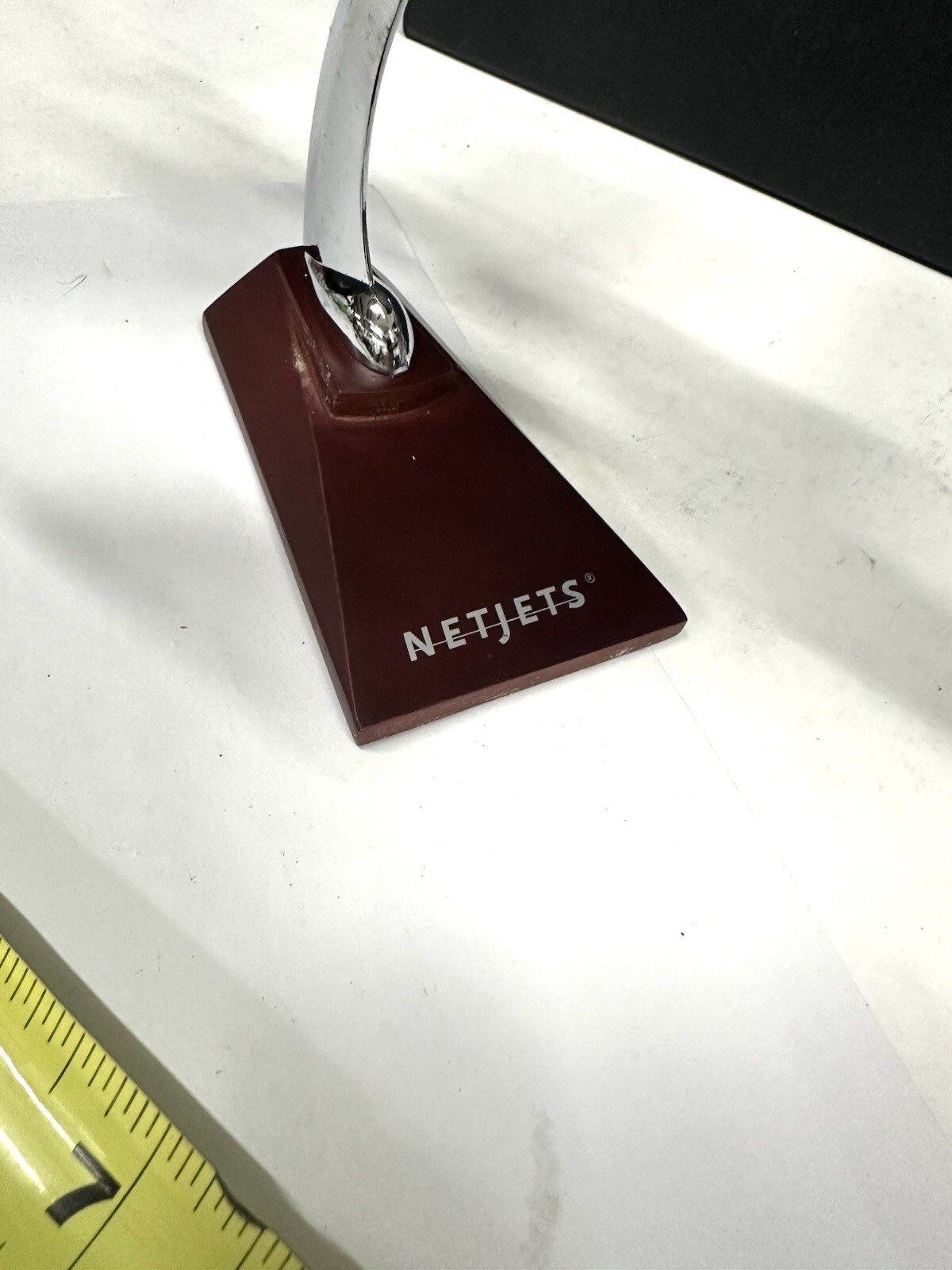 NEW Embraer Phenom 300 Jet By Netjets Airplane Model _ 1:72 Rare