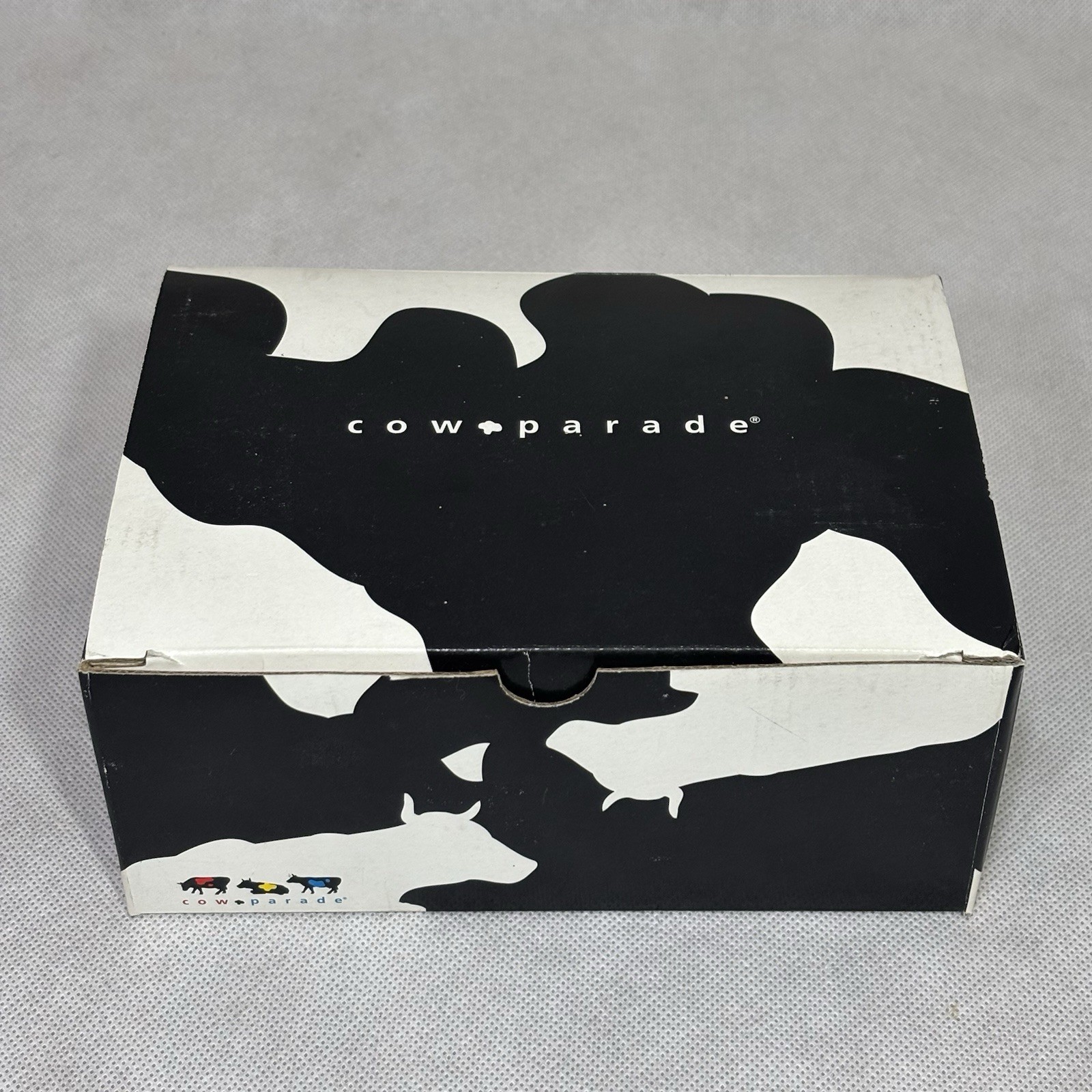 Cow Parade #6015 City Cow 2004 Westland Giftware Figurine with Box & Tag