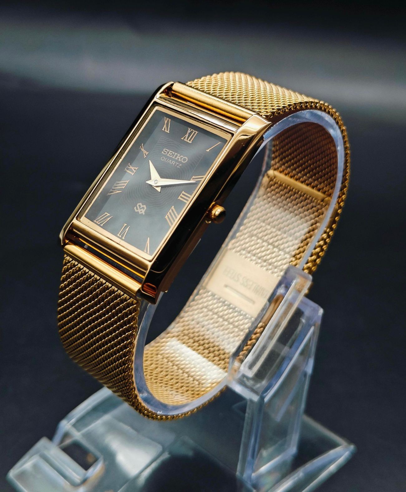 Classic Vintage Seiko Slim Quartz Men's Wrist Watch