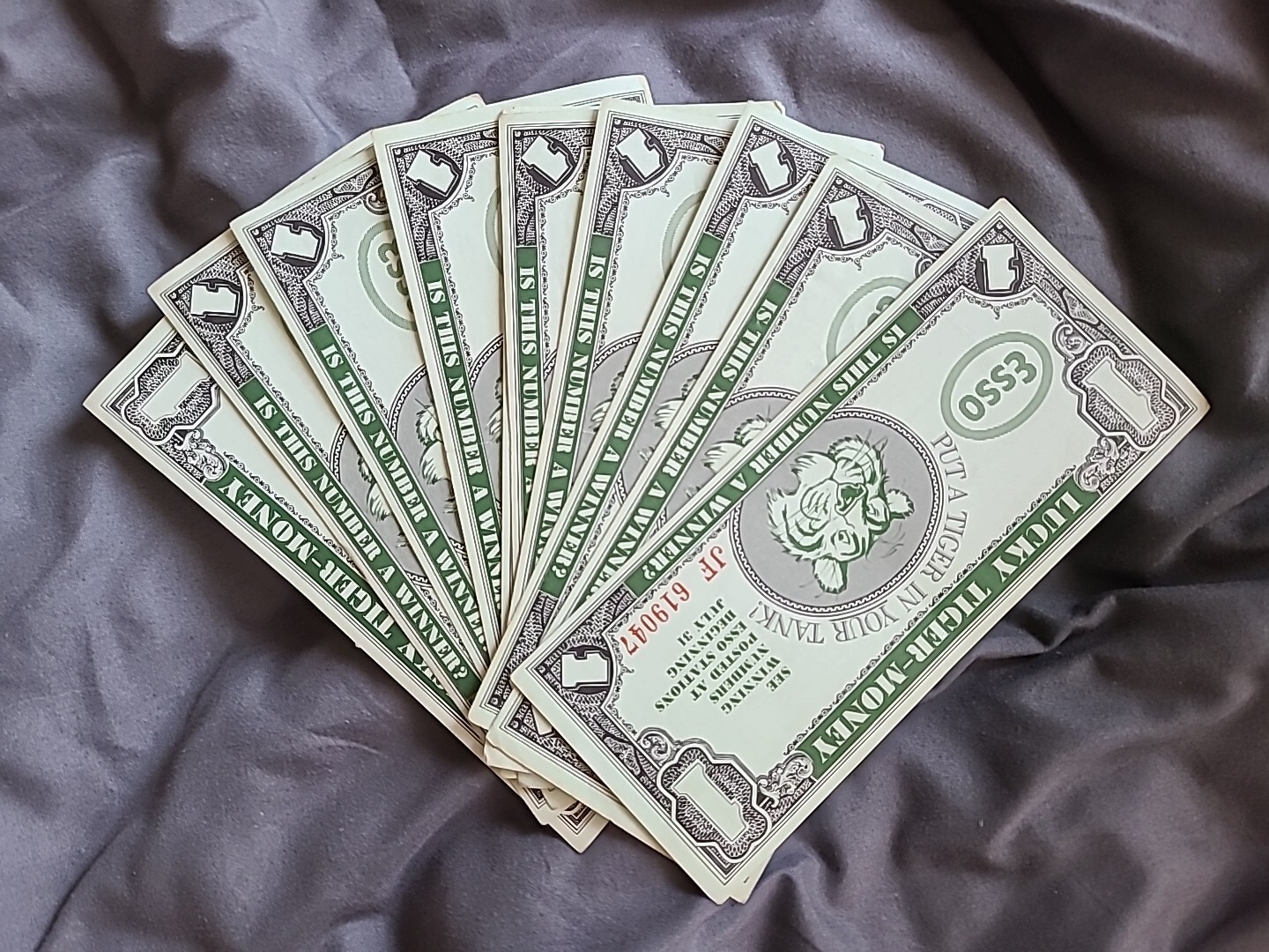 Lot Of 10 - Vintage 1966 Esso Lucky Tiger Money Bills EUC