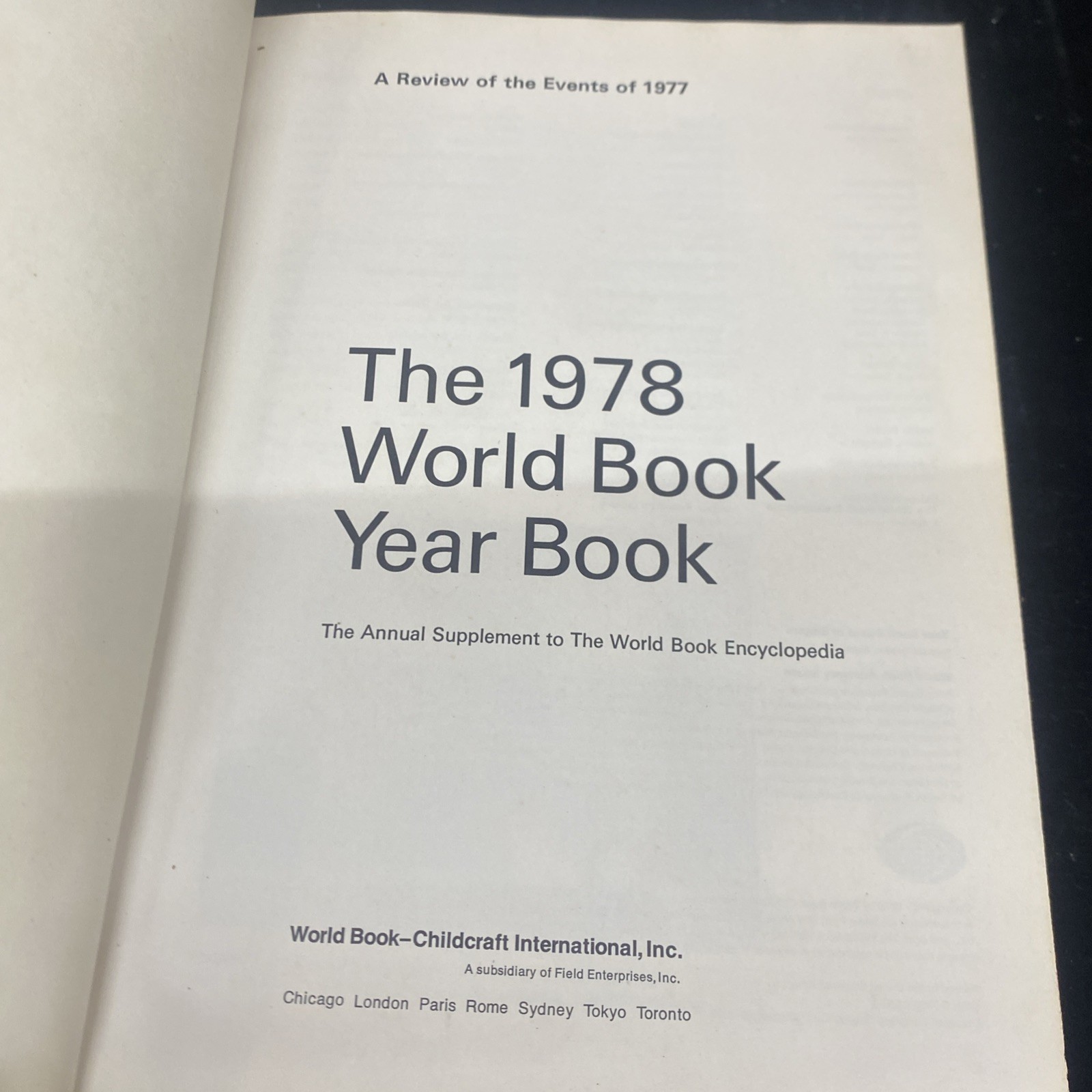 The World Book Year Book Set of 5 Volumes 1976to 1979 Year Book Science Year