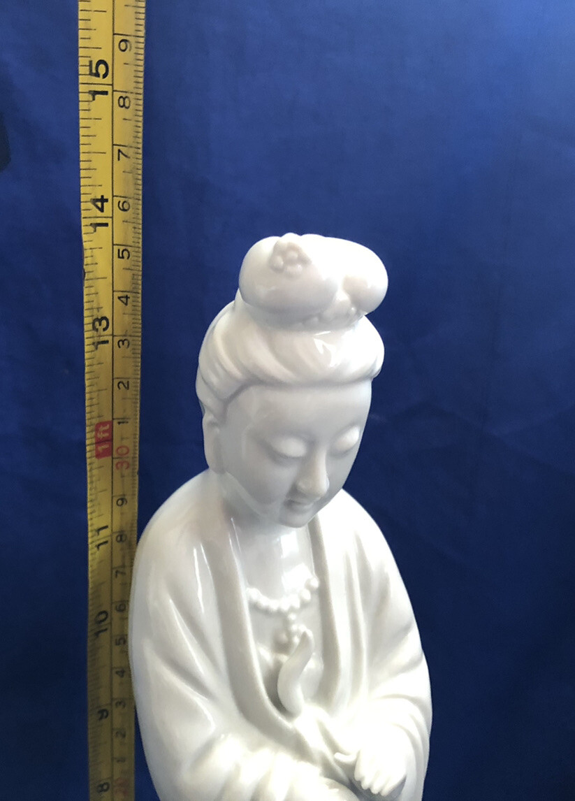 Kwan Yin Figurine Statue Lotus Flower Serv-Ware By Rubel Japan Vintage L