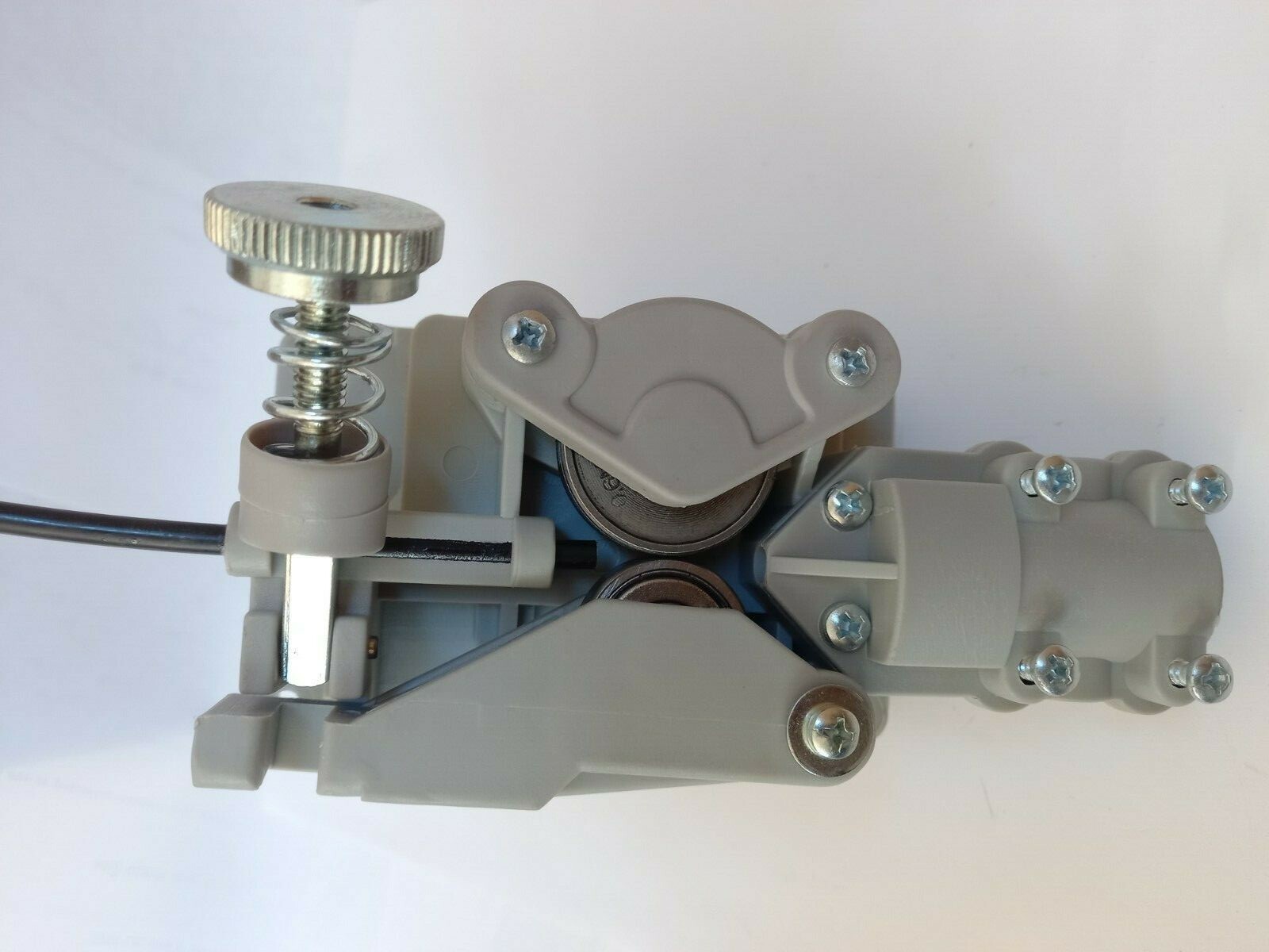 Wire feed motor for Chicago Electric Dual Mig 131 / 151 wire feeder welder 12v