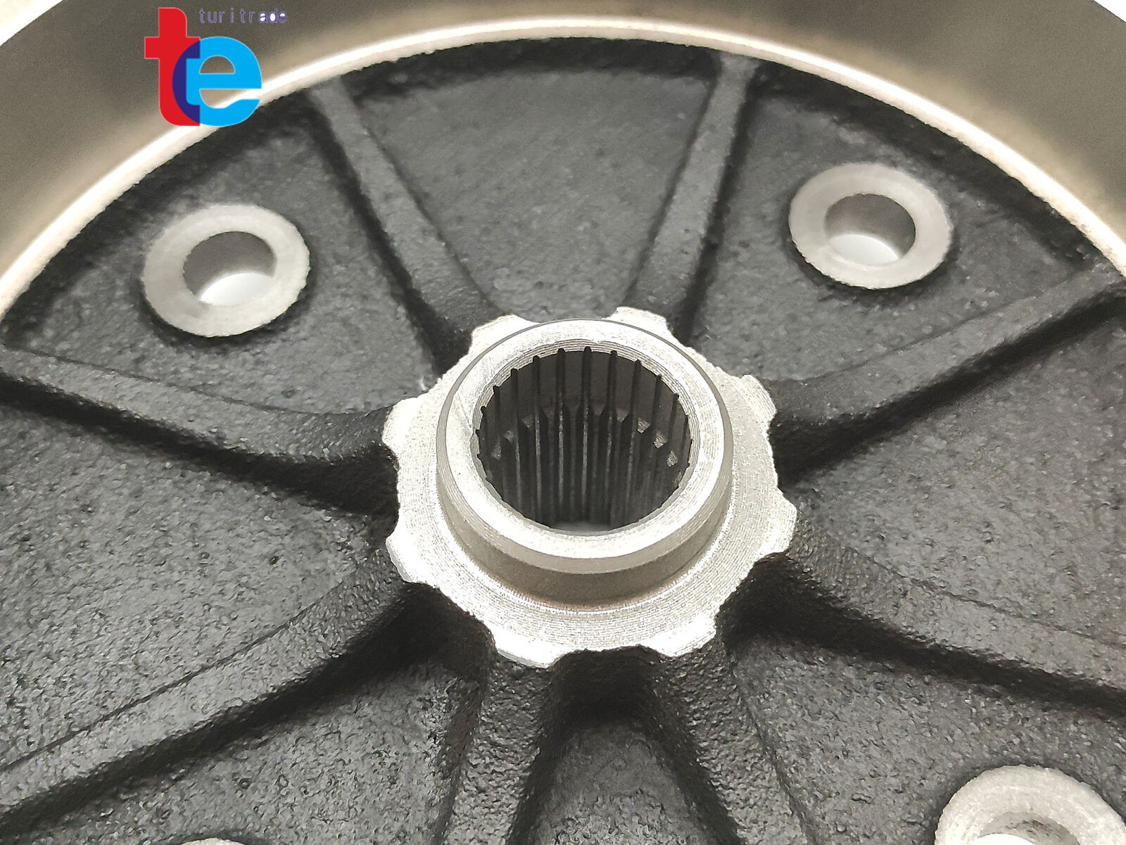 FRONT BRAKE DRUM HUB FOR KAWASAKI MULE 3000 3010 4000 4010 41038-1345 41038-0034