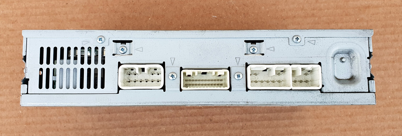 Lexus GS350, GS450H 2007-2011 Pioneer Amplifier 86280-30520 Oem Used