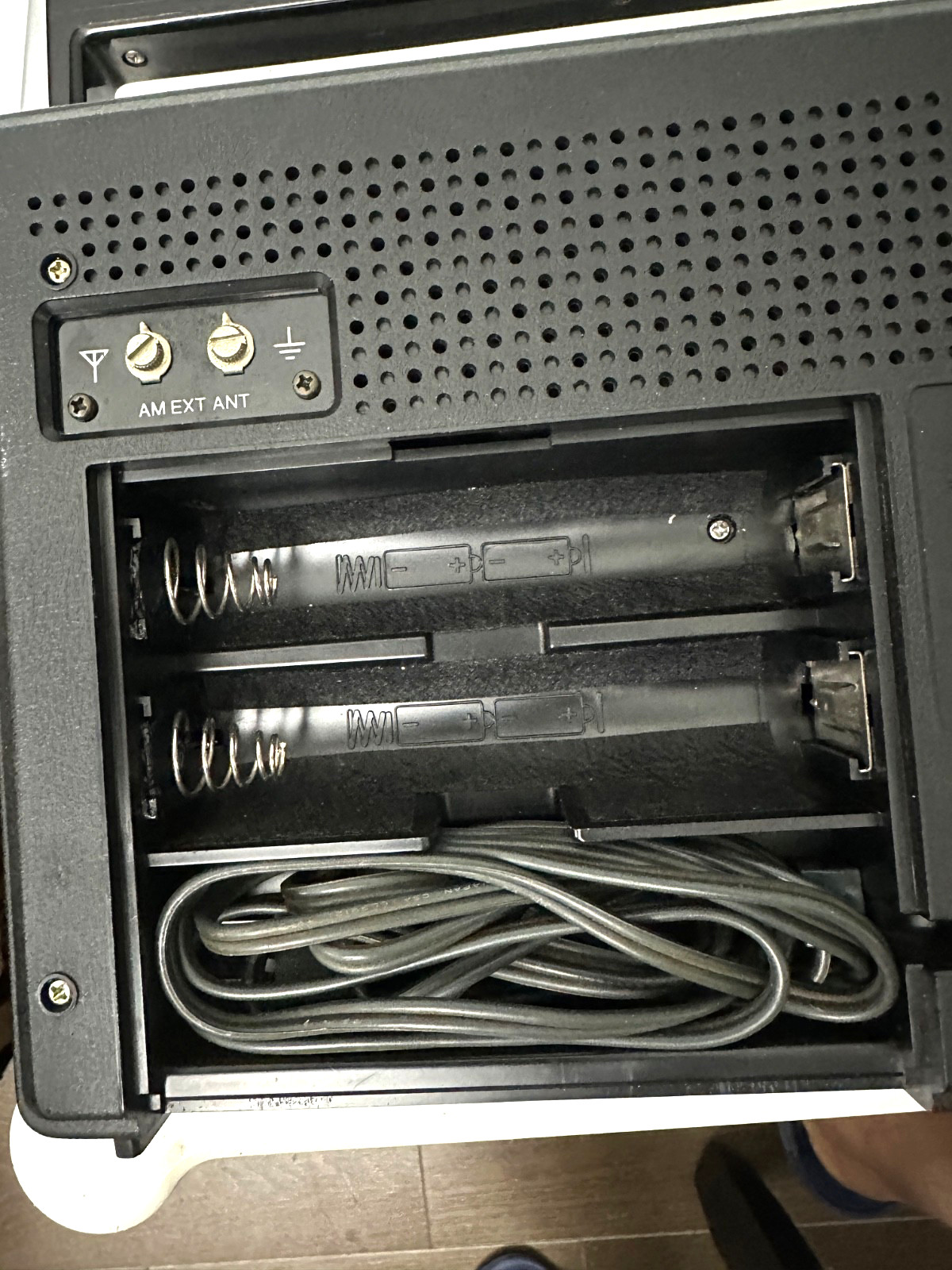 SONY 6BAND FM/AM/PSB/SW1-3 Receiver, Model TFM-8000W, Tested/Works.