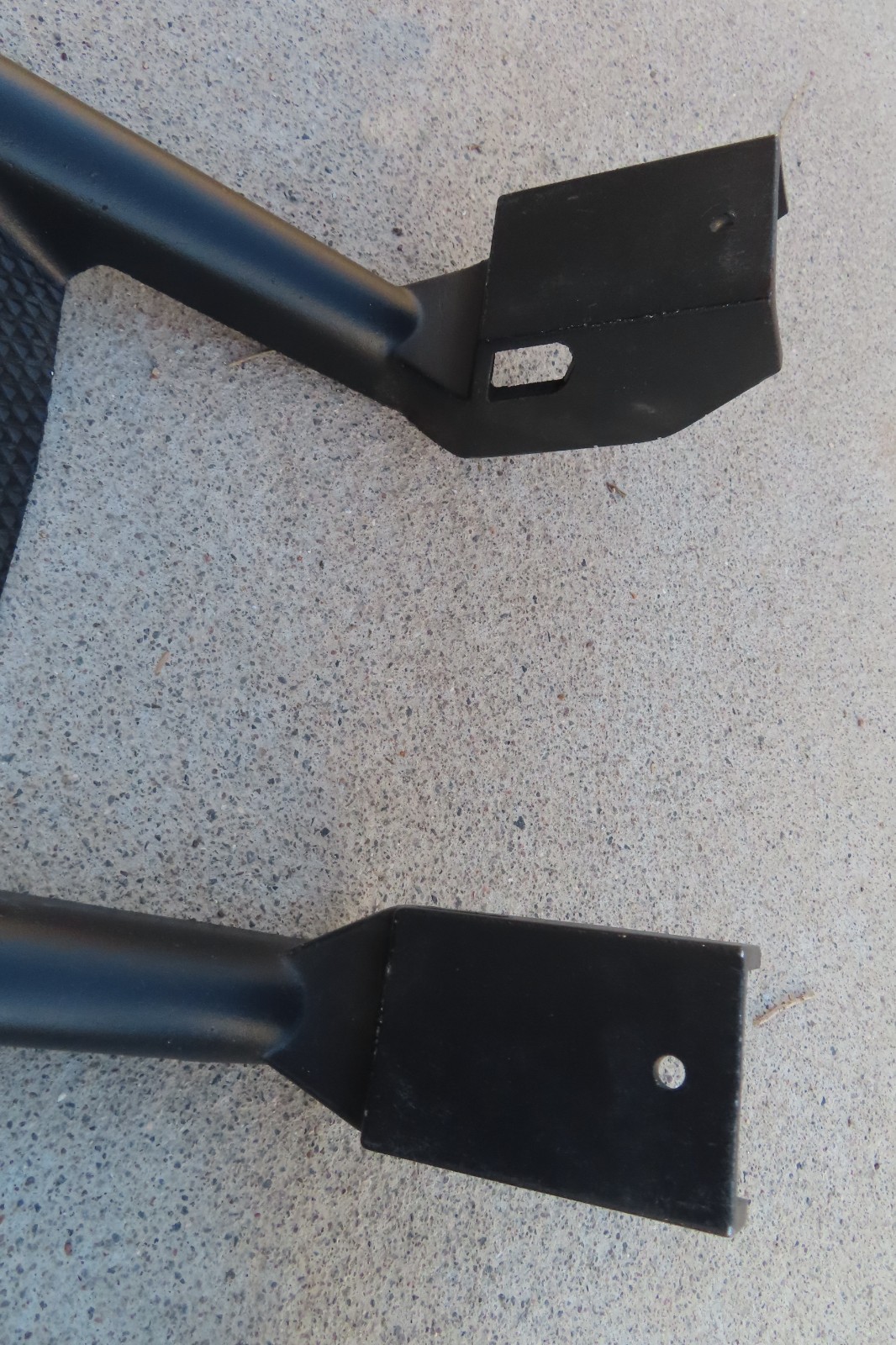 Bully BBS-1103 Truck Black Powder Coated Side Step Set, 2 Pieces (1 Pair) FS