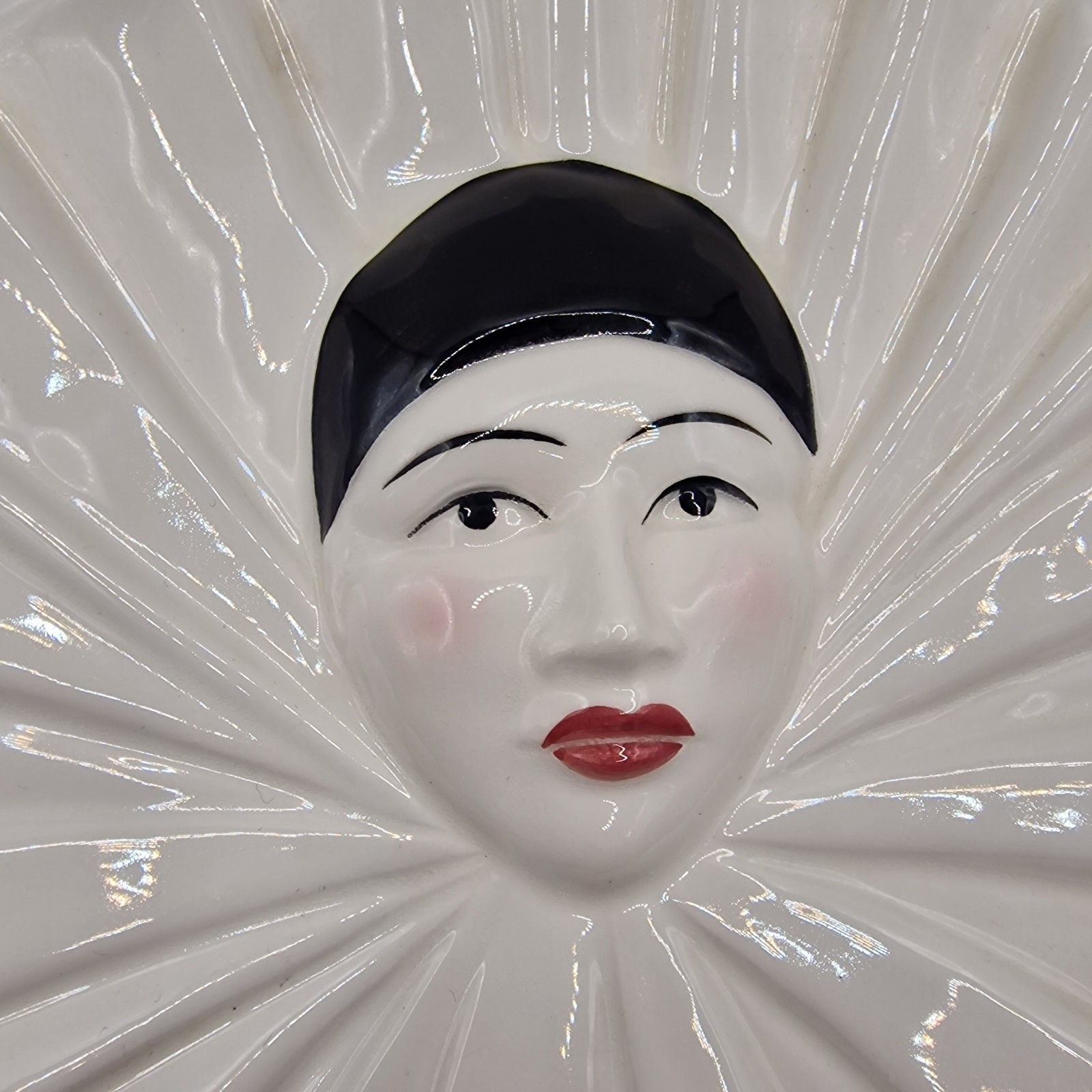 Vintage Tastesetter Sigma Pierrot Clown Face Plates Pair 80s Japan Mime Art Deco