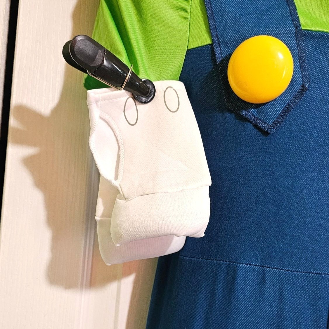 Luigi Costume Girls 10-12 Mustache Stick Gloves Hat Jumpsuit Super Mario Cute