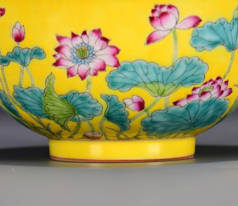 5.9'' Qianlong Marked Enamel Colour Porcelain lotus flower pattern Bowl Bowls