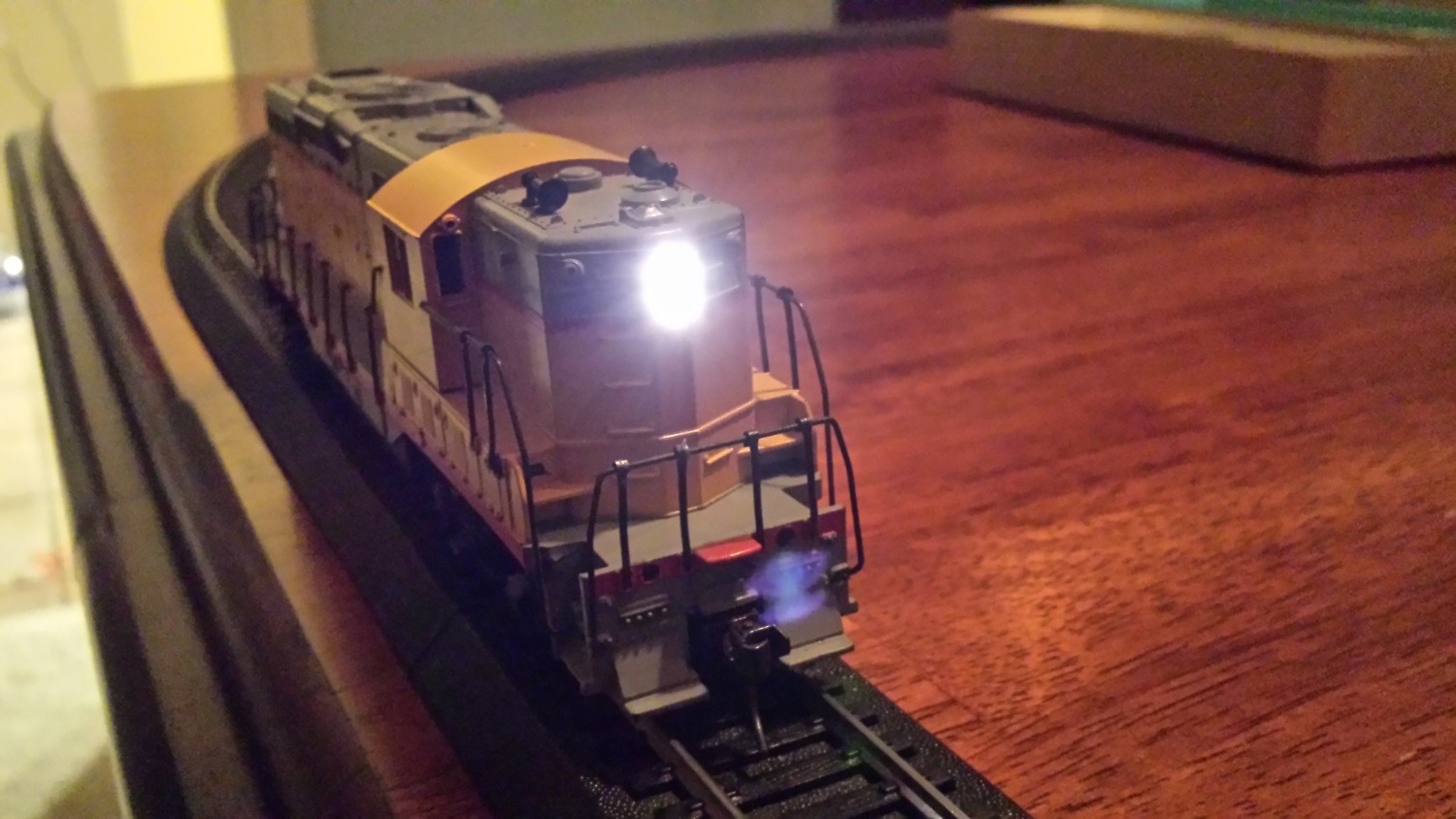 HO Scale Parts DC Locomotive Directional 3mm LED Kit 2-LEDs Warm White
