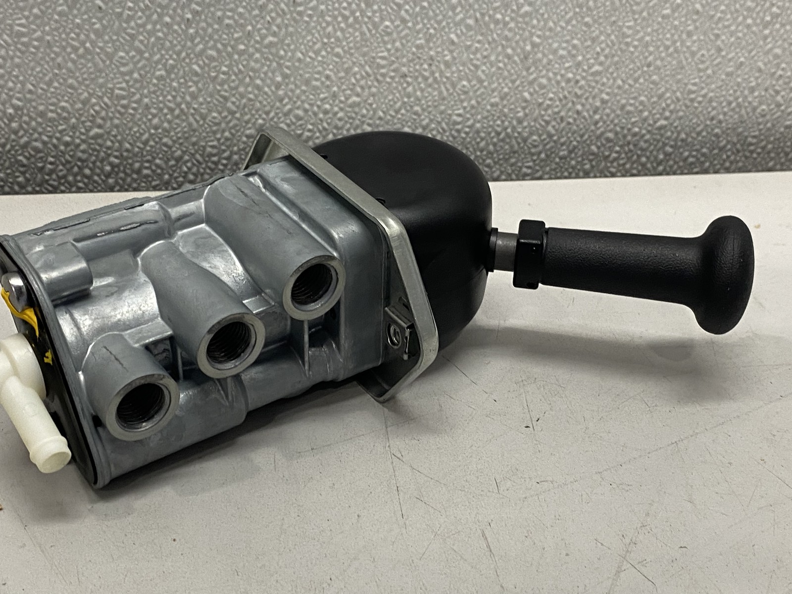 Wabco Hand Parking Brake Valve 6917222580