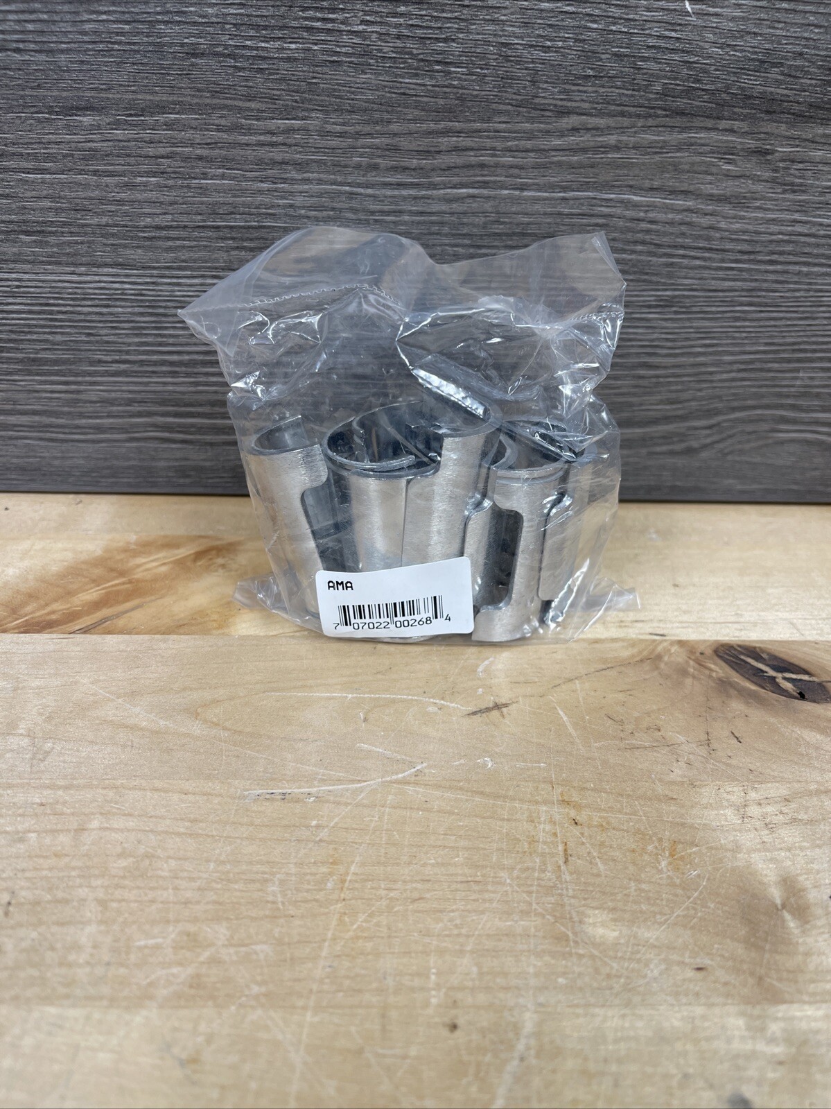 Nexel Aluminum Shelf Clips w Retaining Ring 4 Pack AMA Silver Replacements New