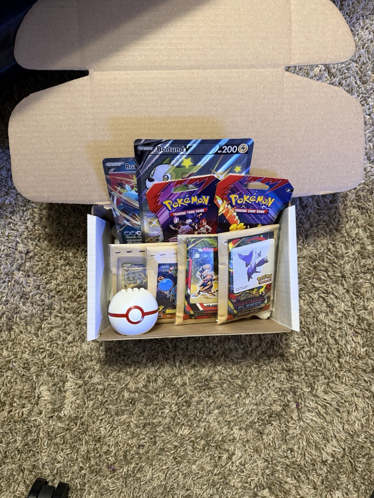 Pokemon TCG 4 - Pack Mystery Box (4 Booster Packs & 4 Mystery Packs)
