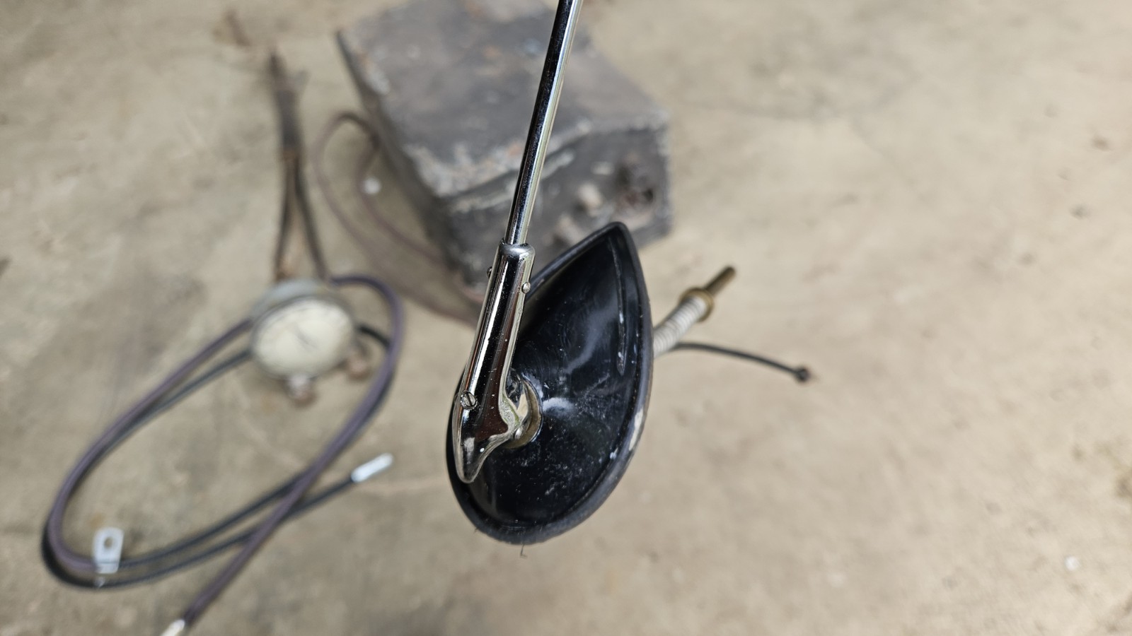 Original 1937 Ford AM Radio Box Controls Dials Repro Antenna Standard Deluxe 37