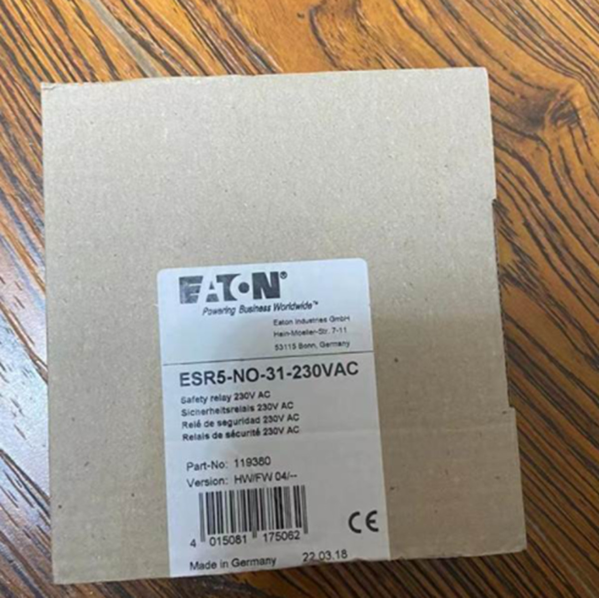 NEW EATON ESR5-NO-31-230VAC Time Relay