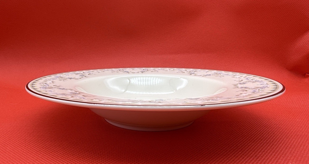 RARE Vintage Pickard China TARA Soup Bowl 8” Diameter Excellent