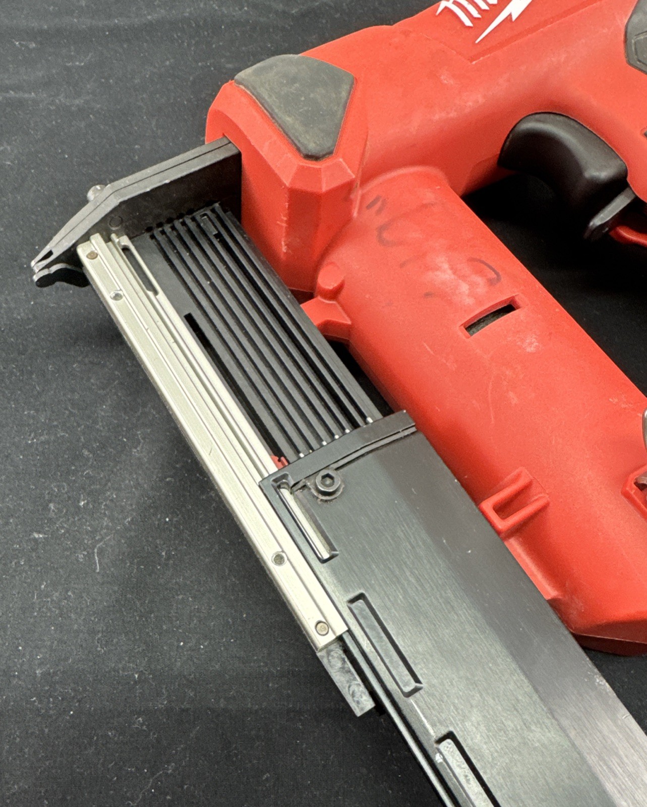 Milwaukee M12 12-Volt 23-Gauge Lithium-Ion Cordless Pin Nailer (Tool-Only)