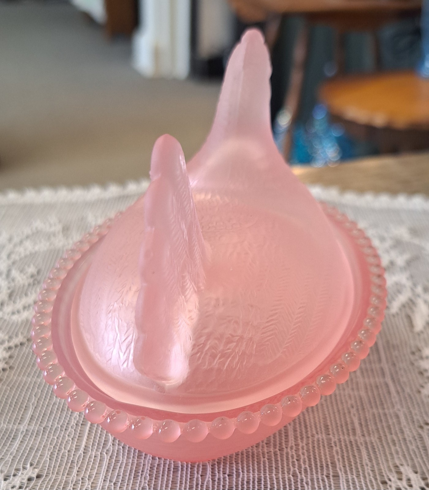 Set Of 6 Hen On Nest, COMPLETE SET OF SATIN ROSE'S CLOSET