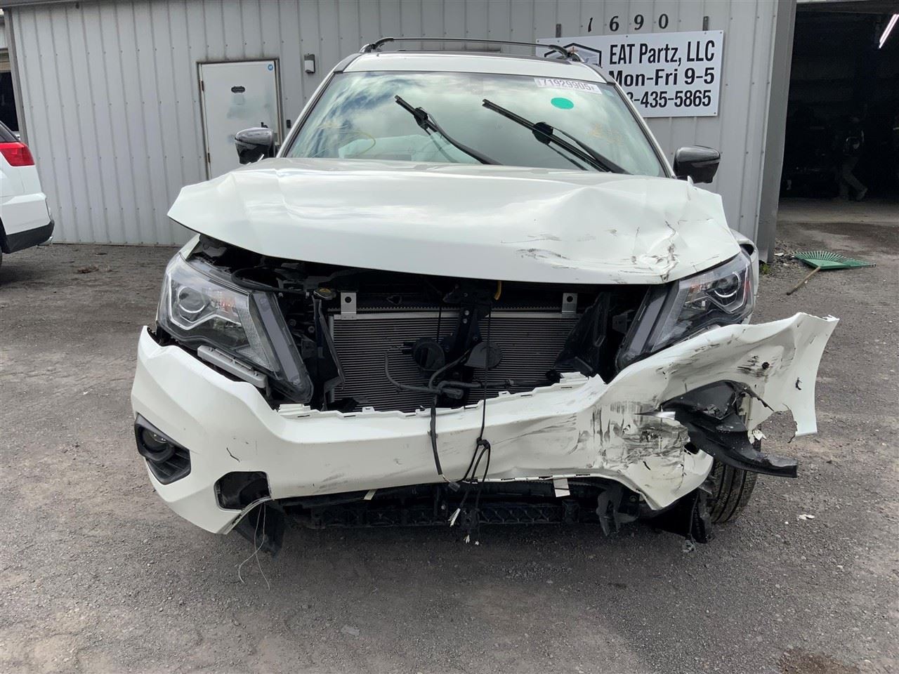 2017-2020 Nissan Pathfinder Driver Side Obstacle Radar Unit PN-284K06KA3A OEM