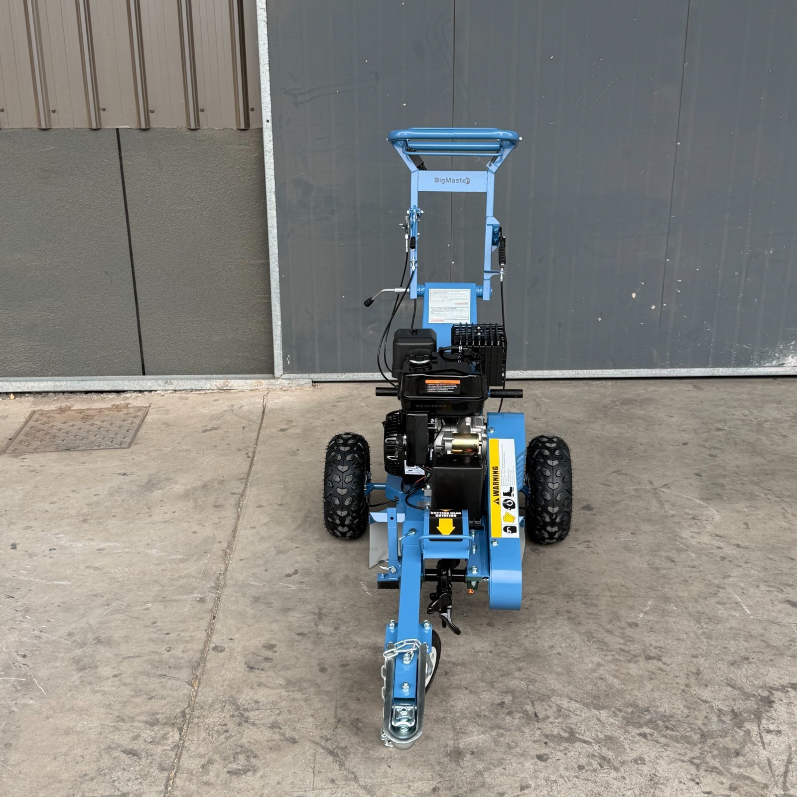 15HP Stump Grinder, 420cc 15'' Cutting Height/10'' Cutting Depth, Electric Start