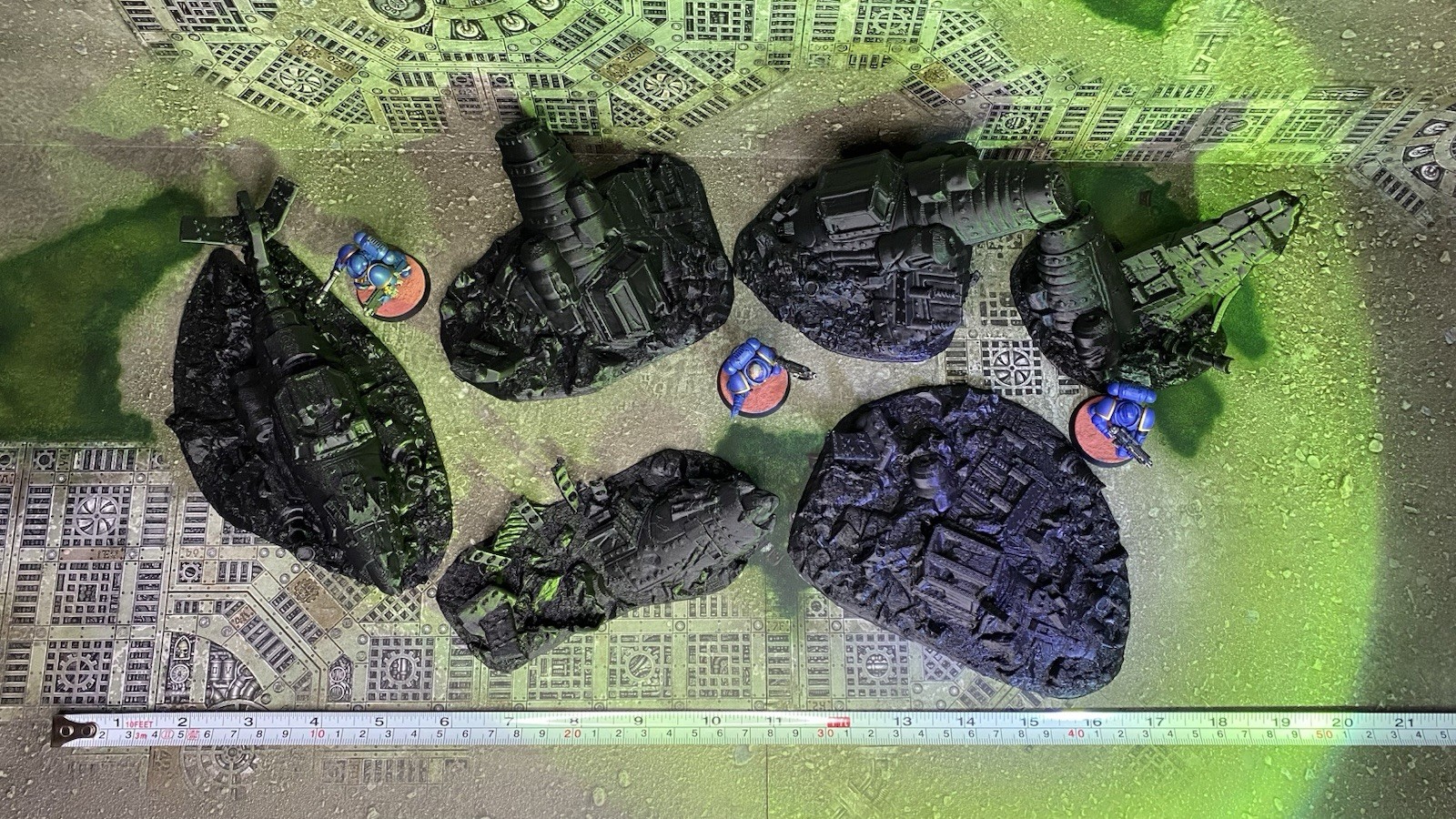 Tabletop Terrain: Crashed Planes\Scatter Terrain Warhammer 40K Compatible -7 PCS