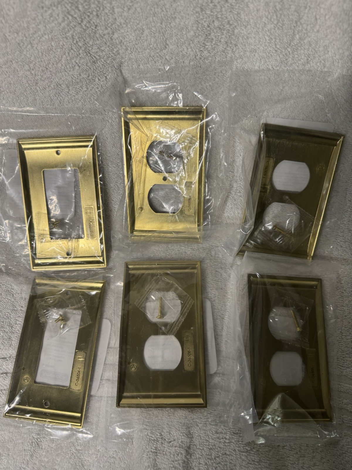 Amerock Candler GFI Outlet Wall Plate - Golden Champagne lot of 6