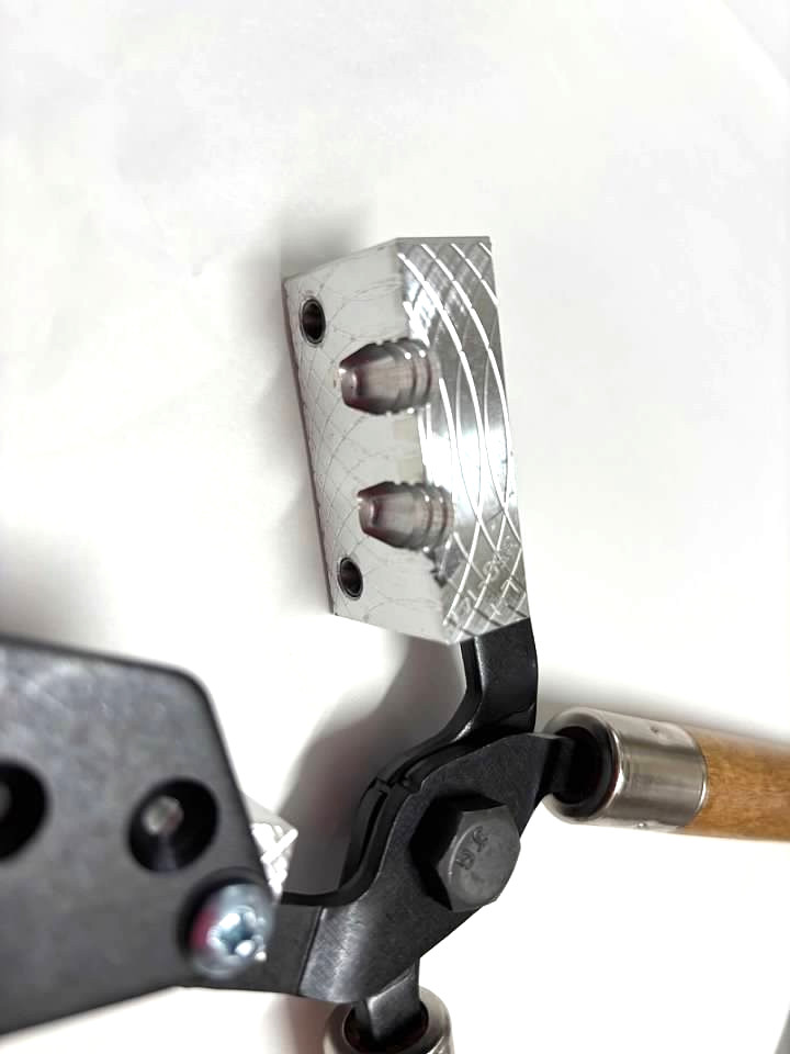 Lee 92043 2 Cavity Bullet Mold for 9mm Luger, 38 Super, 380 ACP 356-147-TC 147gr