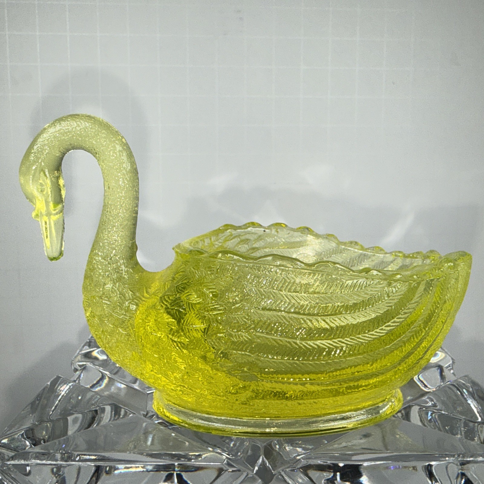 3 7/8" SWAN SALT DIP OPEN CELLAR CANARY YELLOW VASELINE GLASS