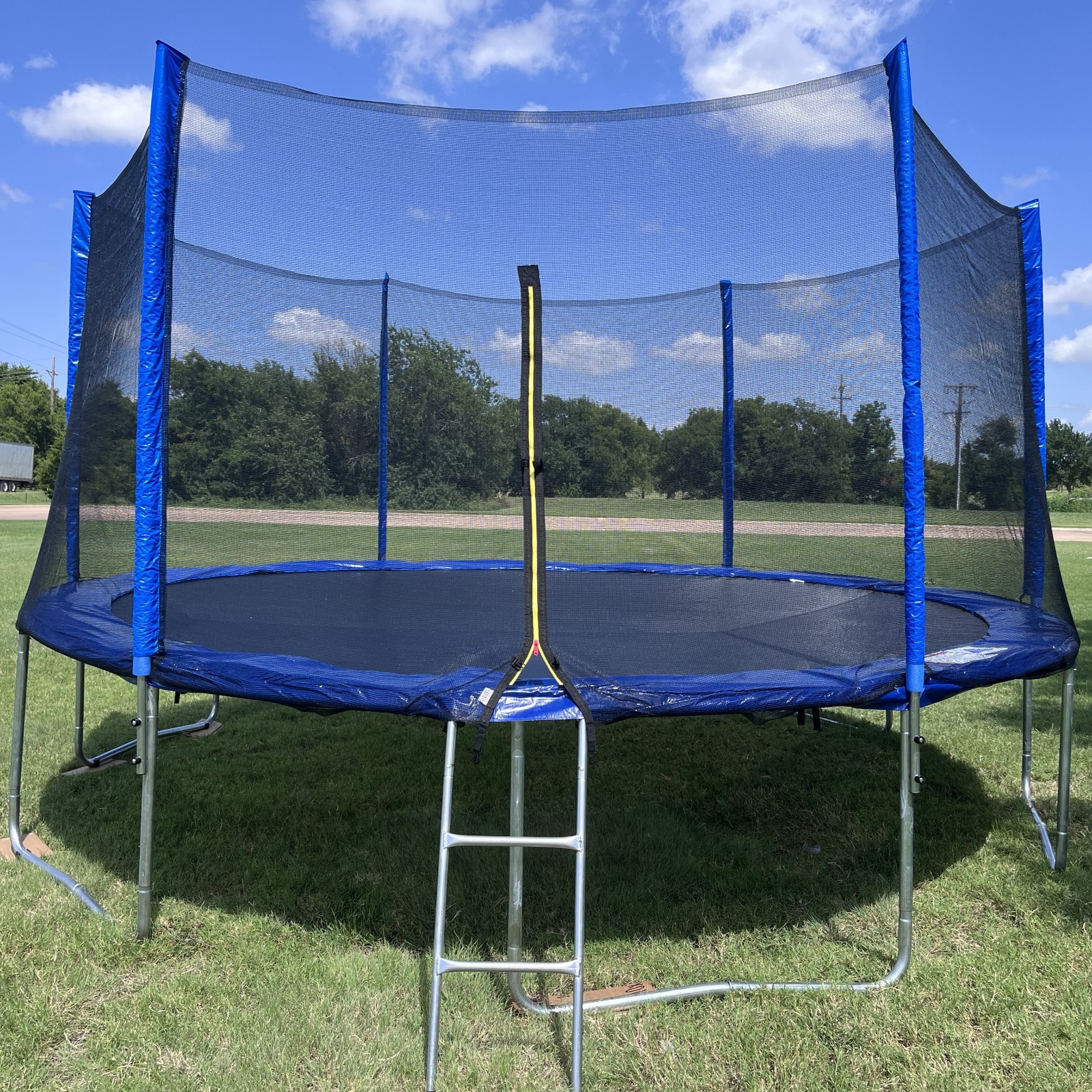 15FT Trampoline for Outdoor Recreation with Net & Ladder for Children and Adults