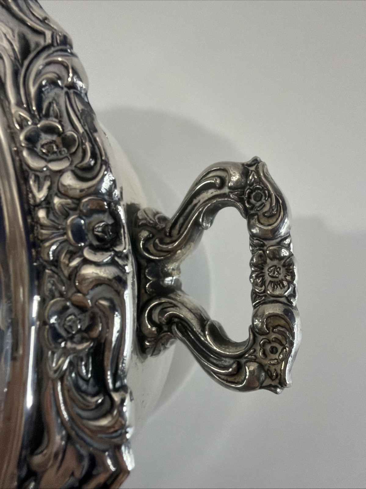 Vintage International Silverplate Countess Covered Ice Bucket – Ornate Floral