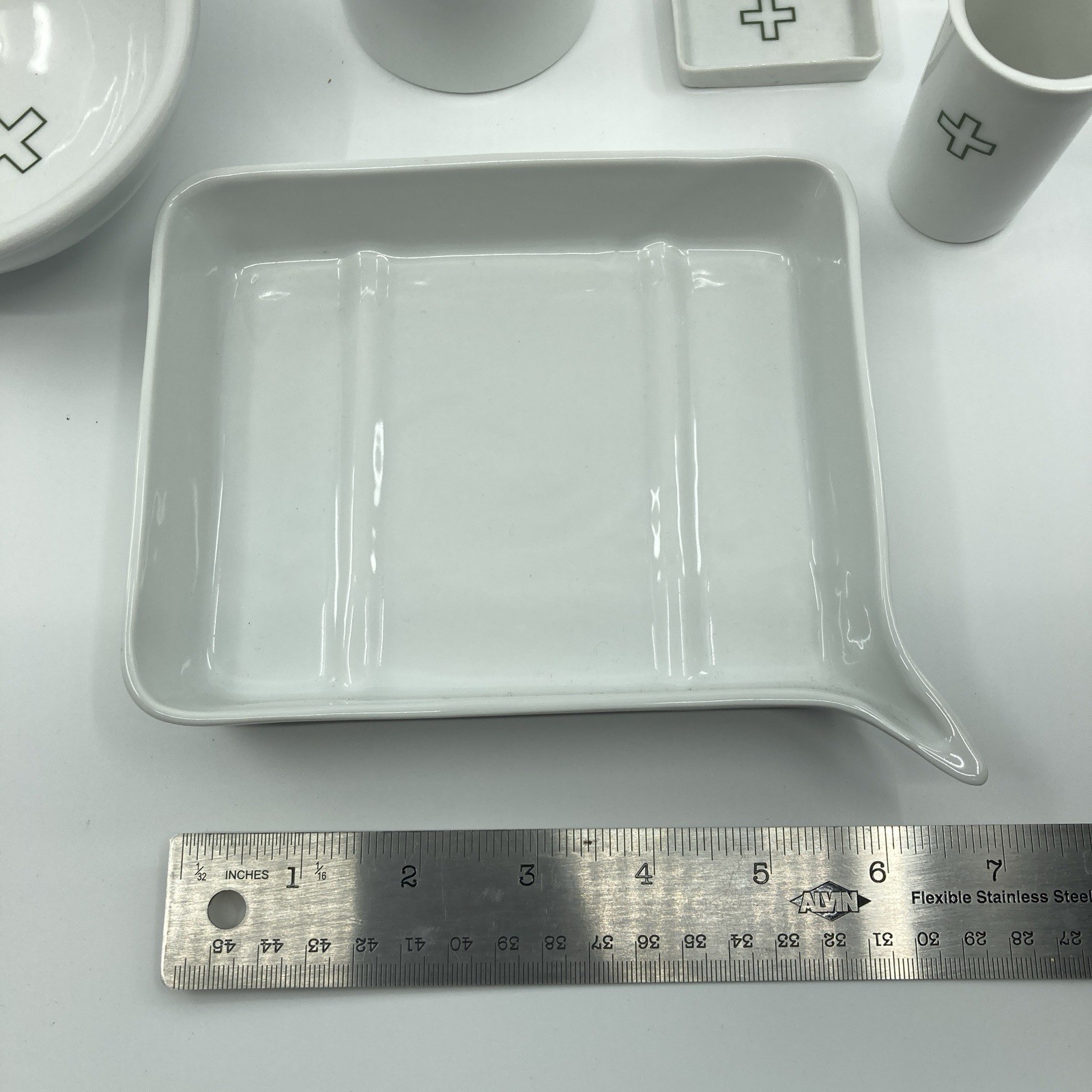 Marek Cecula Modus Designs New York Home Lab Bathroom Set Incomplete