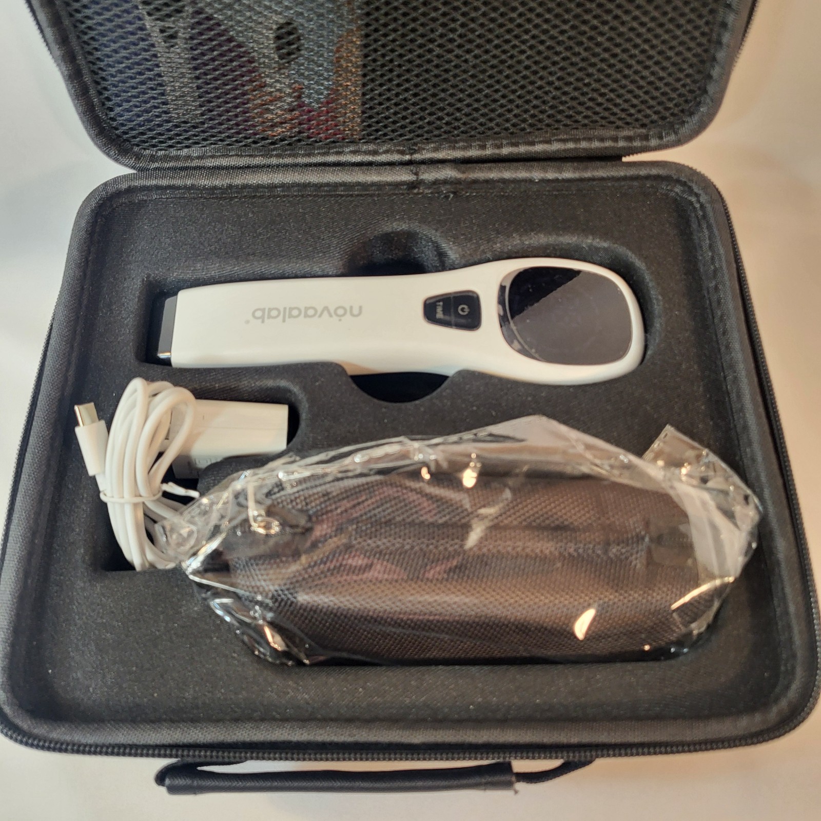 Novaalab Red Light Therapy Extra-Strength Healing-Pain Relief Laser - Used