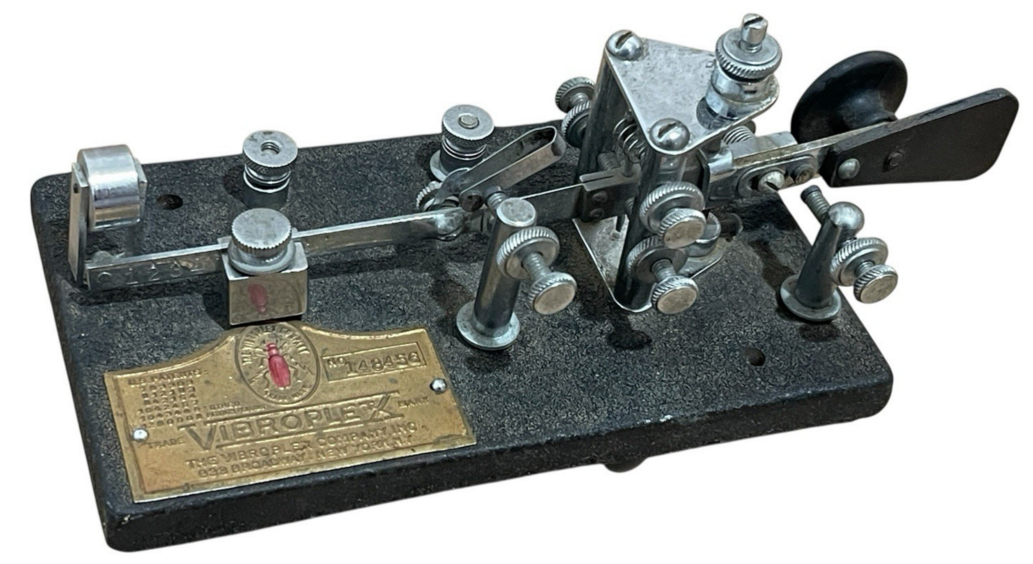 Vibroplex Champion Bug Morse Code Telegraph Key SN 148456 Ham Radio 1939-40s