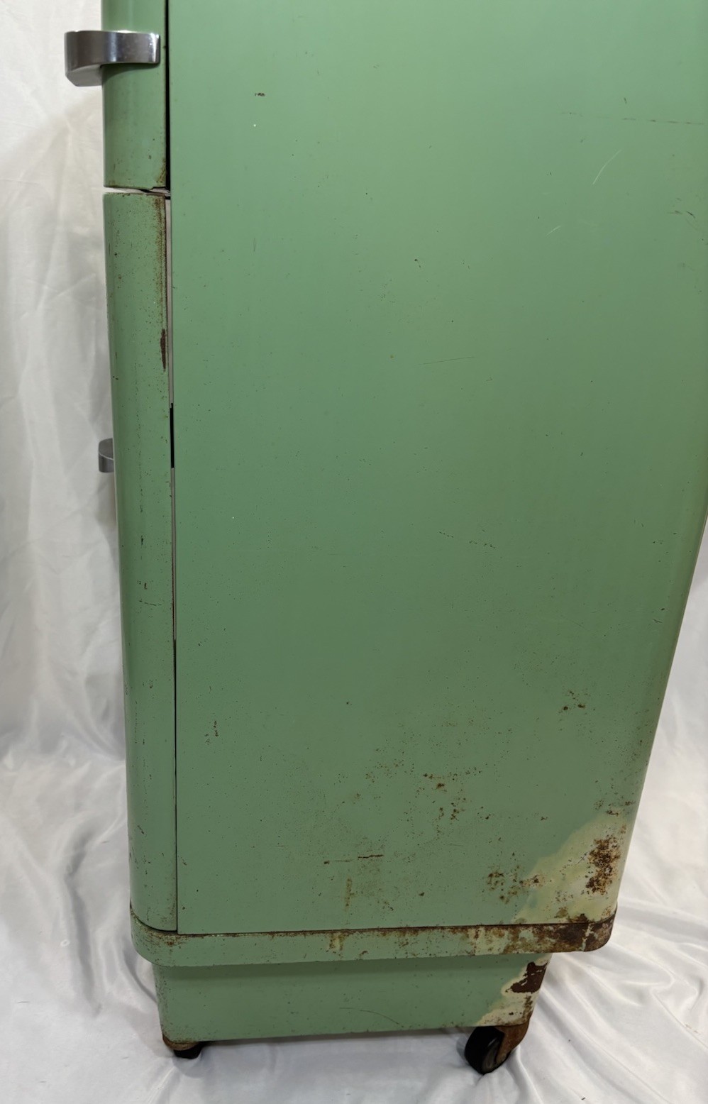 1940s Royal Metal Manufacturing Cabinet Nightstand Norman Bel Geddes Kem Weber