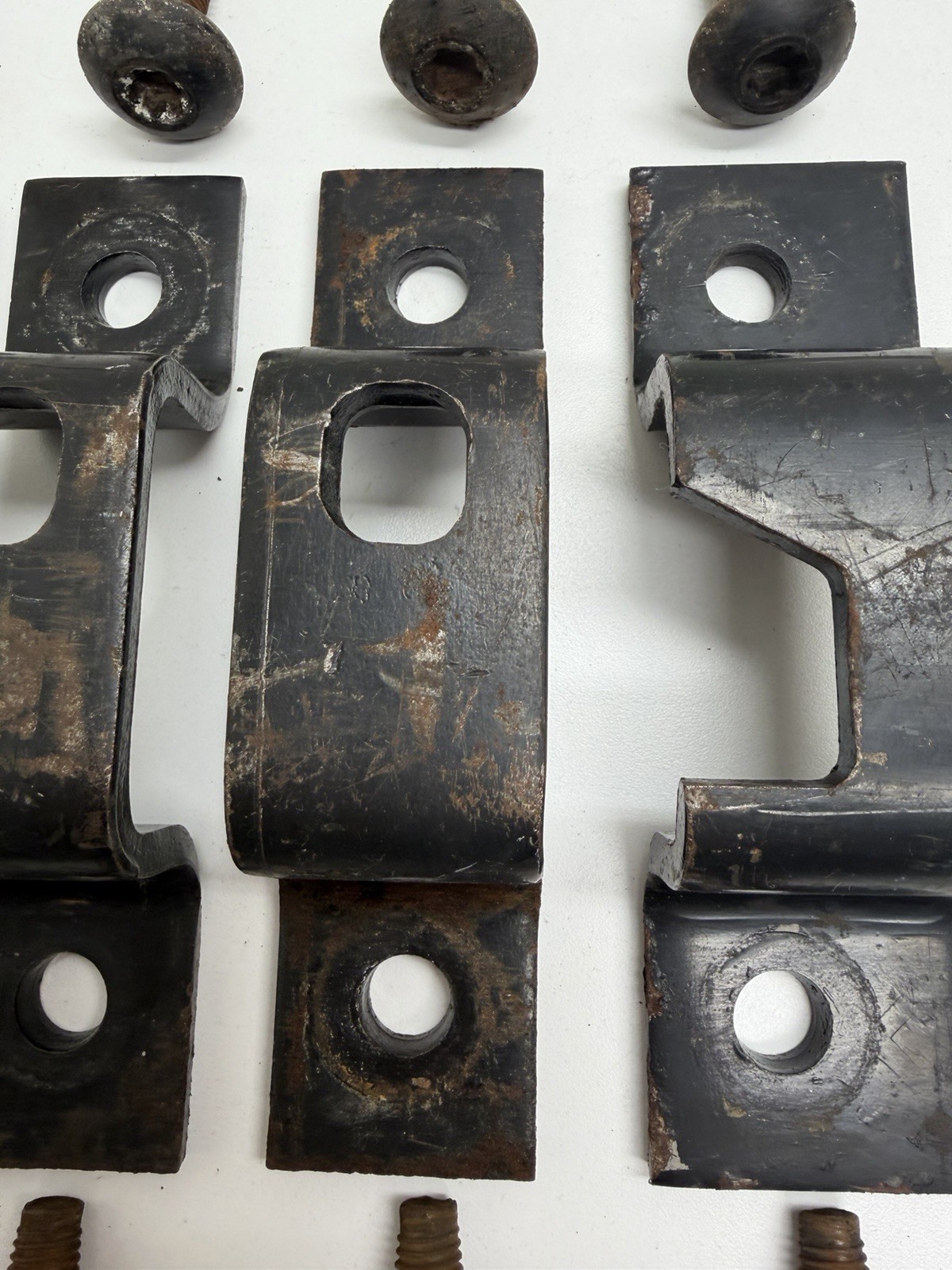 92 - 07 FORD VAN ECONOLINE E SERIES CLUB WAGON BENCH SEAT MOUNTING BRACKETS B22