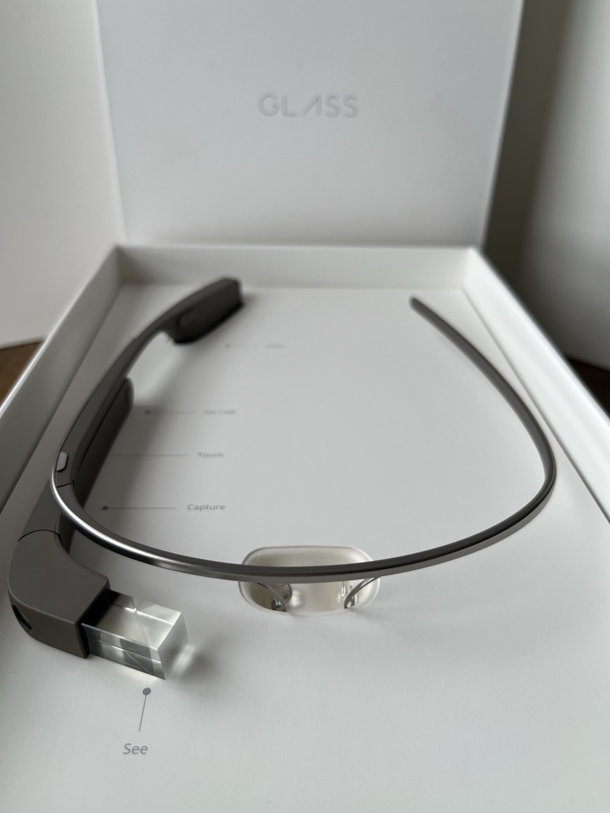 SHALE NEW UNOPENED IN BOX FULL KIT Google Glass Explorer Edition V3 XE-C