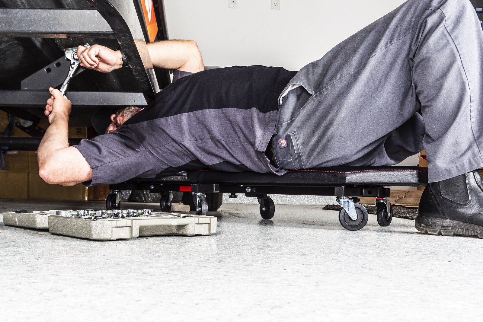 Powerbuilt 3-in-1 Under Dash Creeper / Kneeling Pad - 941893ECE