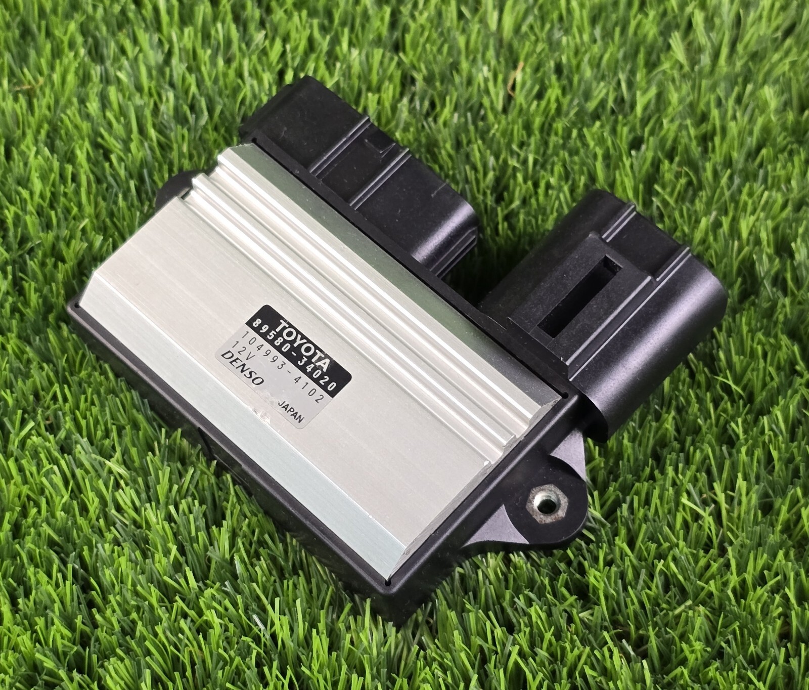 Toyota Tundra 2007-2021 Air pump drive Module 89580-34020 : fits Toyota Sequoia