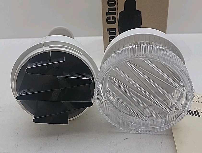 The Pampered Food Chopper #2580 Stainless Steel Blades - Switzerland NEW