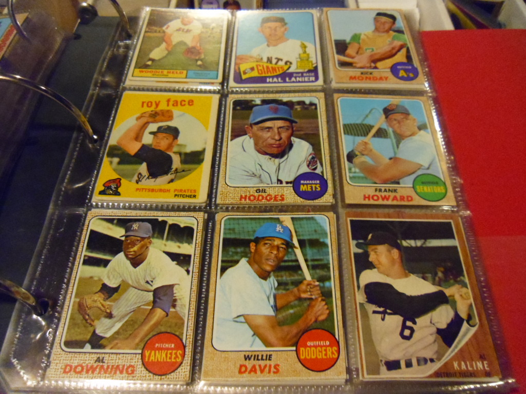 120 Cards From Unopened Old Baseball Packs!! FREE Mickey Mantle Card Per Lot!!