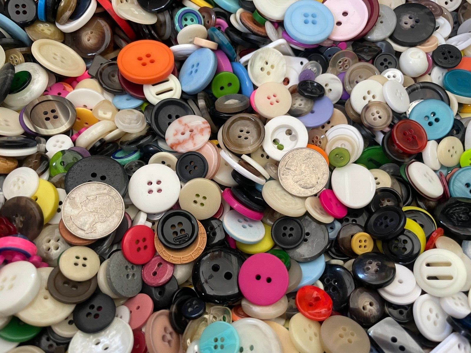 100 New Buttons assorted mixed color and sizes bulk Mixed Button lot MX1