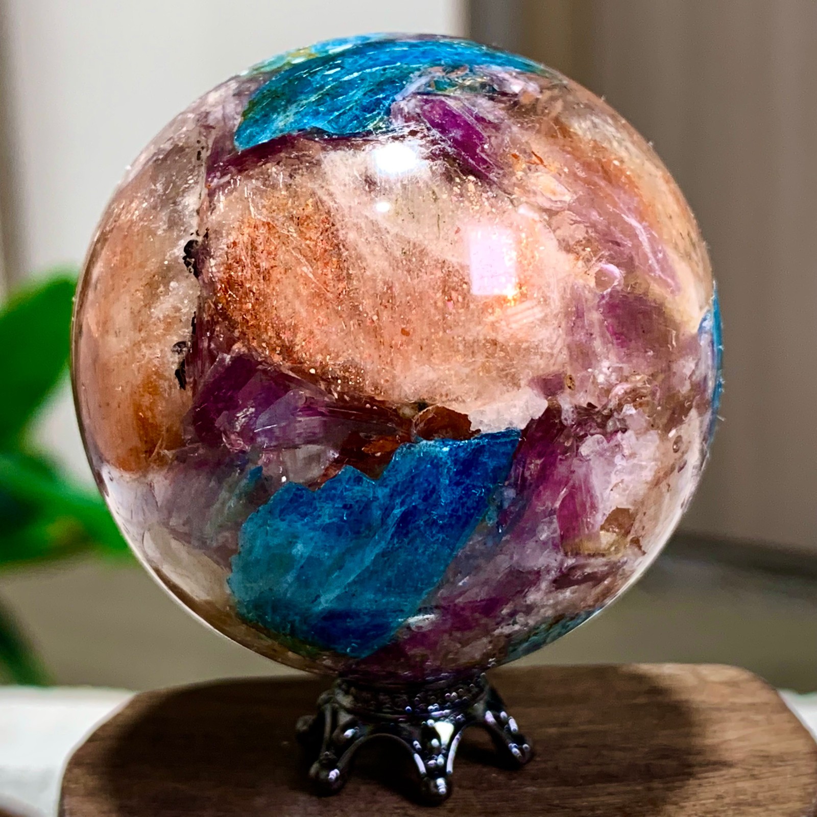 132G Natural Blue Aptite +Sun Stone purple lepidolite Sphere mineral sample