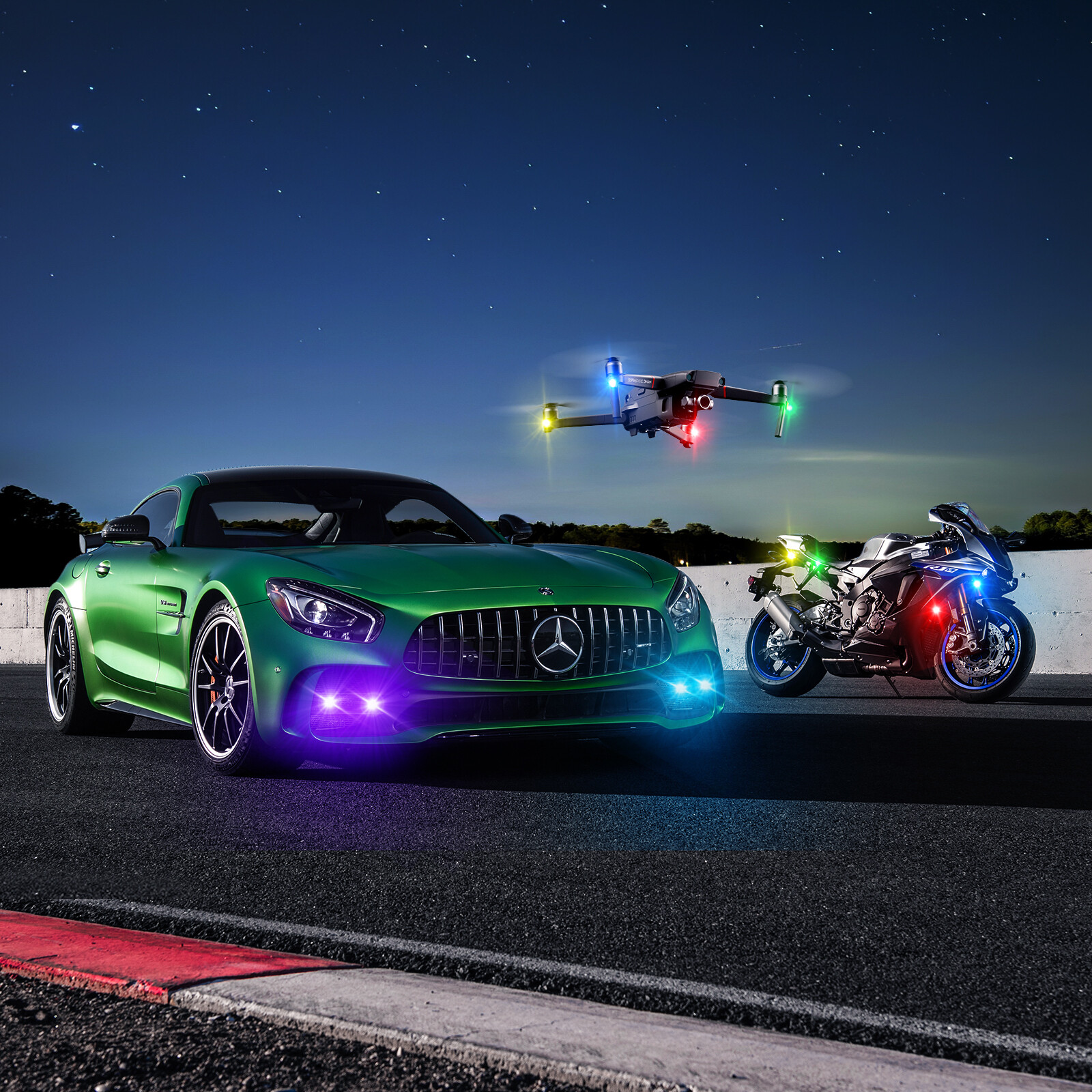 16 PCS Wireless LED Strobe Lights 8 Colors USB Rechargeable Anti-Collision Lamps