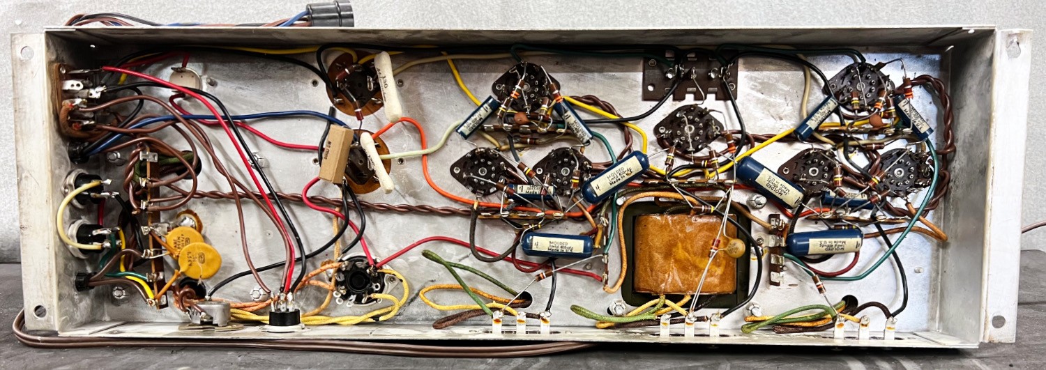 The New Englander by Guild Tube Amp & AM/FM Tuner Console Chassis