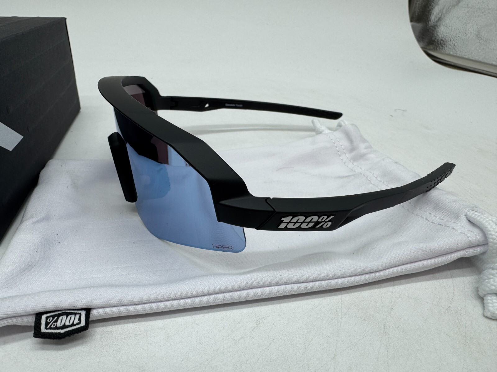 100% Slendale Youth Sport Performance Sunglasses Black Hiper Blue Mirror Lens