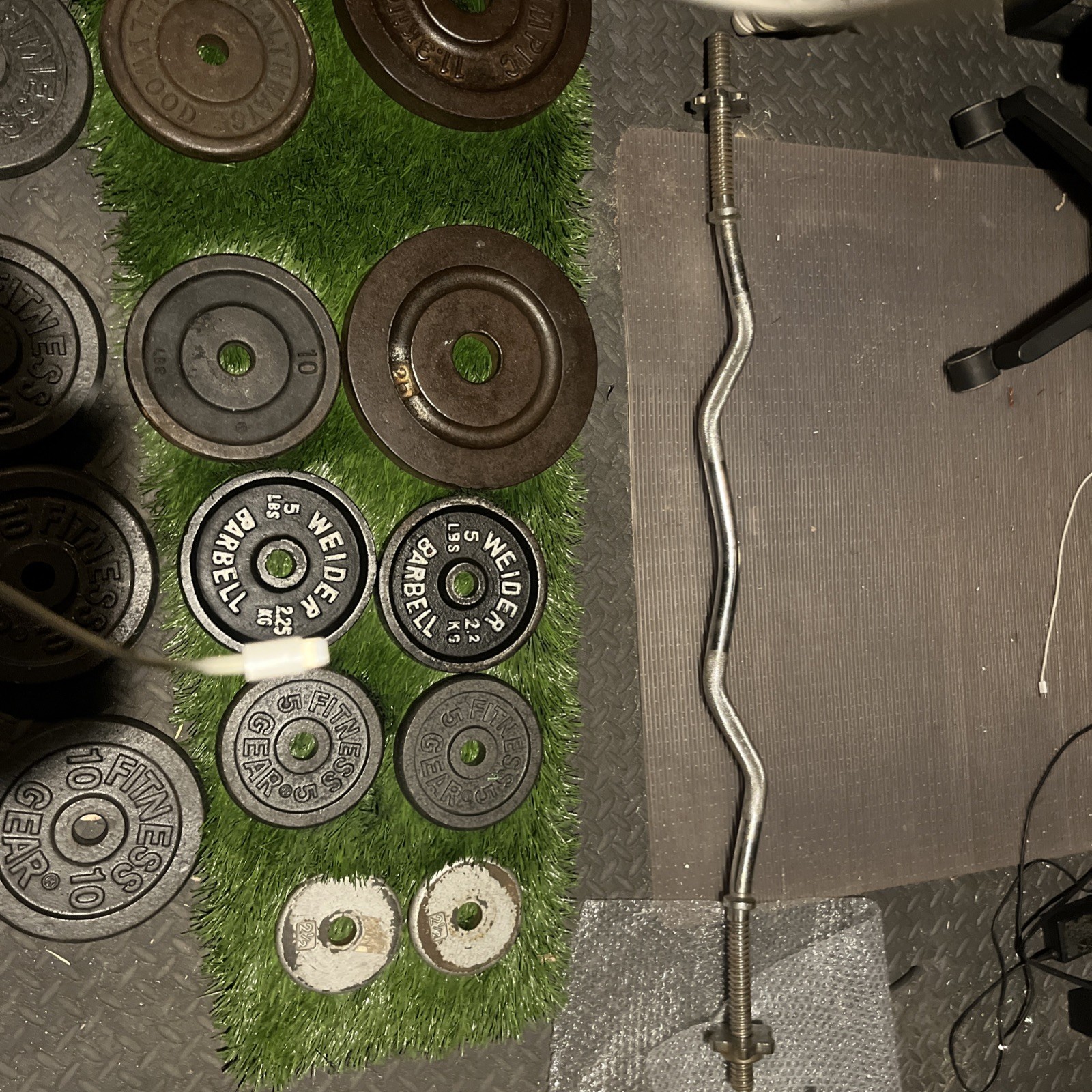 Vintage Weights W/ Curling Bar