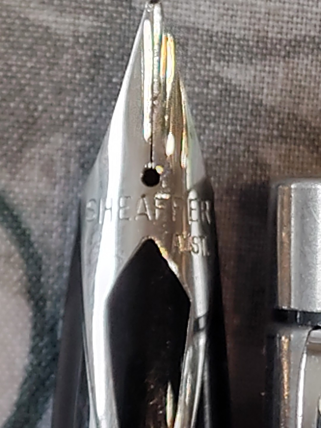 Sheaffer Targa Brushed Stainless Steel Fine Nib Fountain Pen Australia